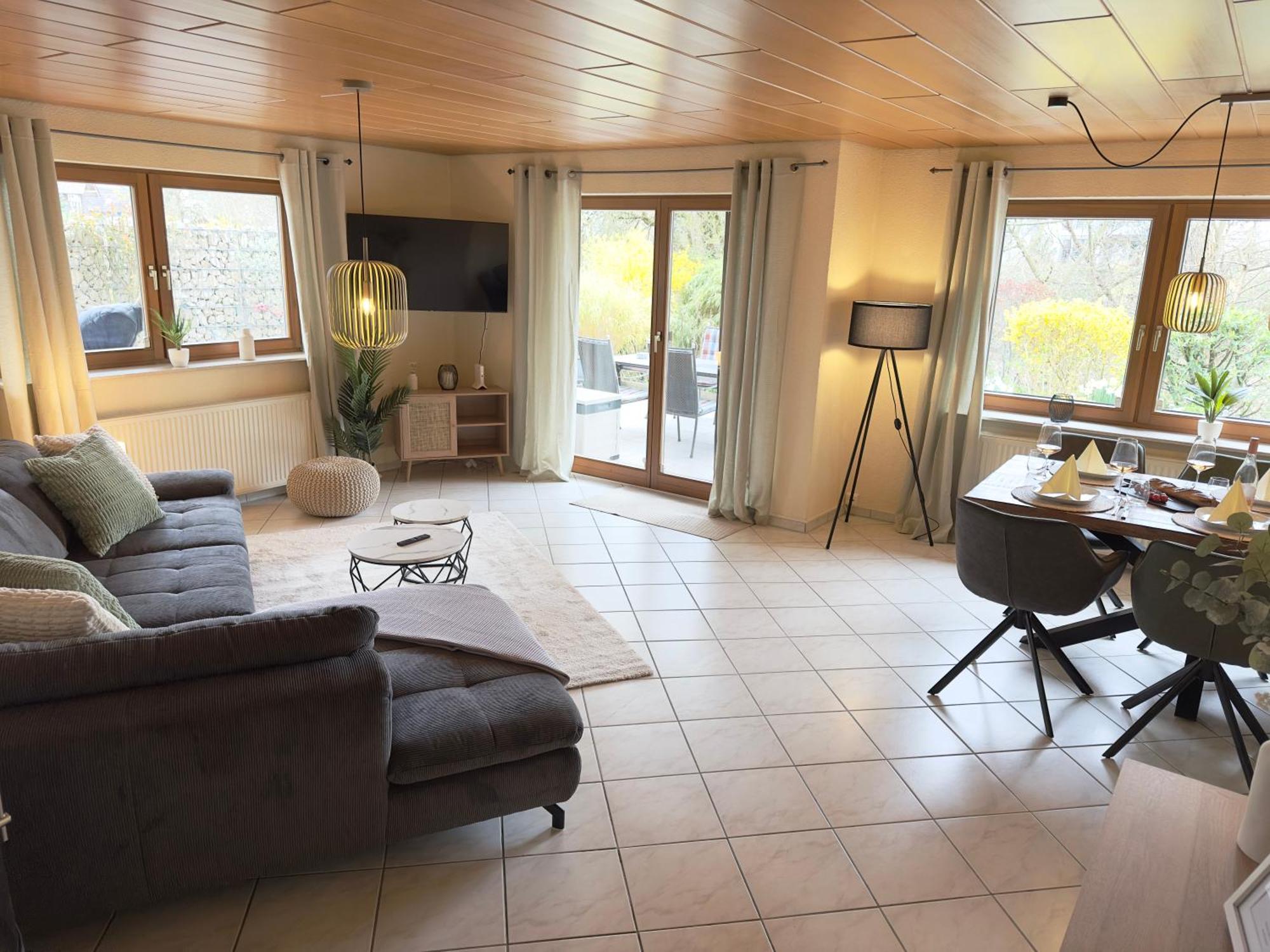 Seehaus Aachblick, Exklusive Appartements Und Ferienwohnungen Uhldingen-Mühlhofen Exterior foto
